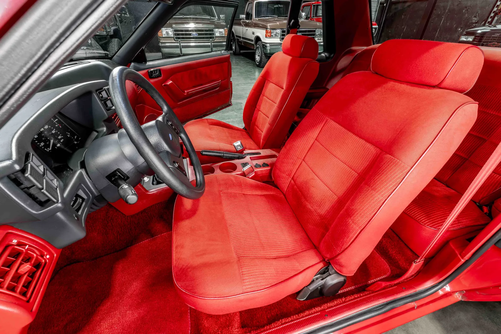 1989-Ford-Mustang-LX Coupe-Scarlet-Red-1FABP40E6KF218912-45.jpg